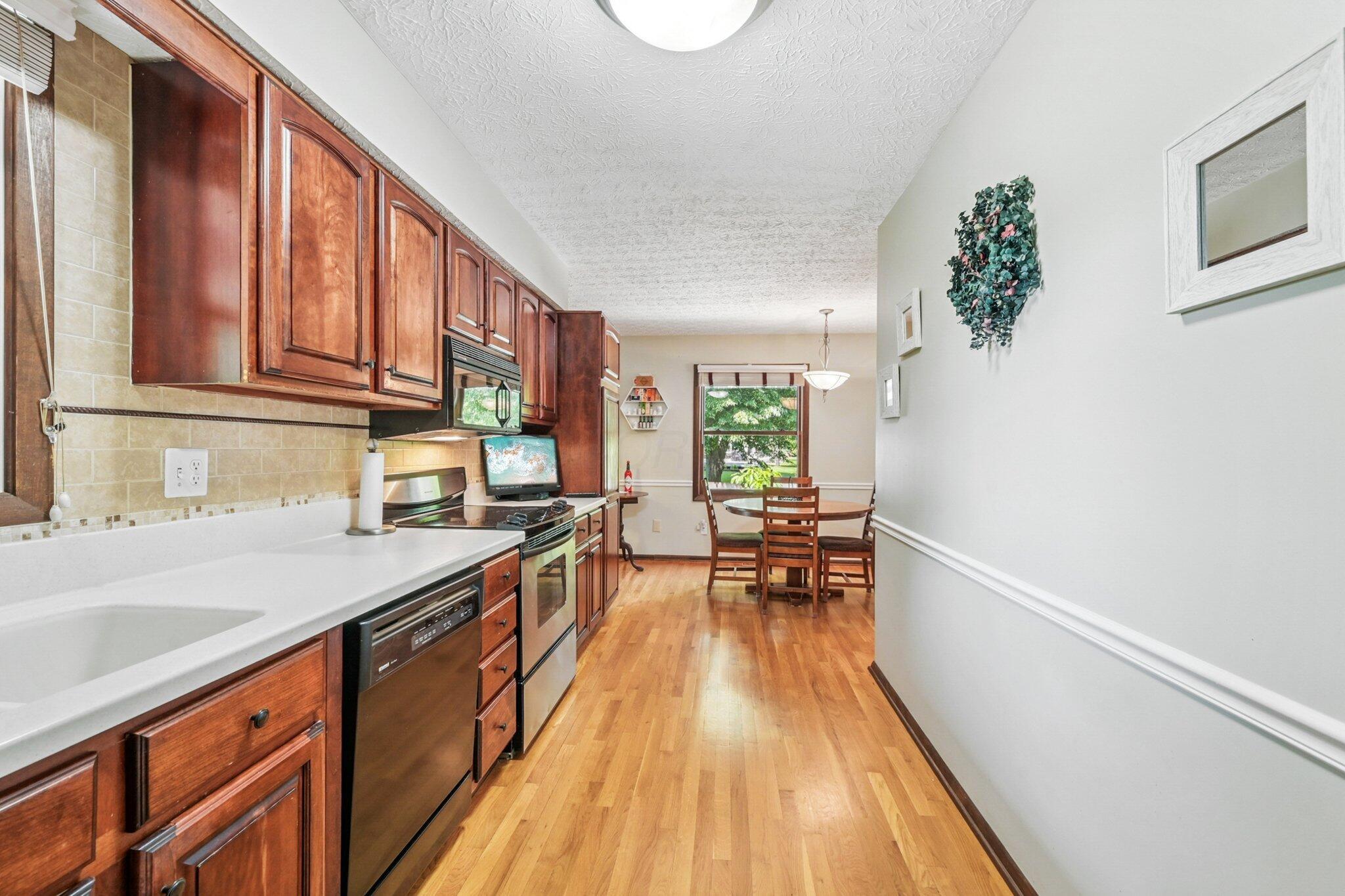 4190 Rutherford Road Powell, OH 43065 - Photo 14 of 53 29-web-or-mls-Rutherford Rd-0306-029