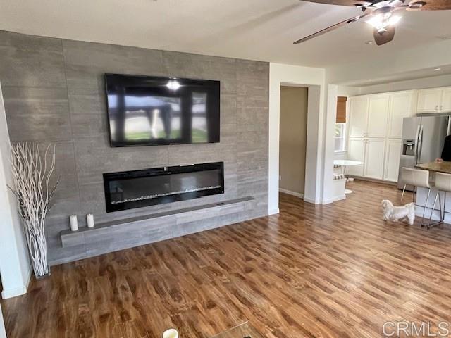 2207 Corte Anacapa Chula Vista, CA 91914 - Photo 10 of 22 a living room with furniture and a flat screen tv