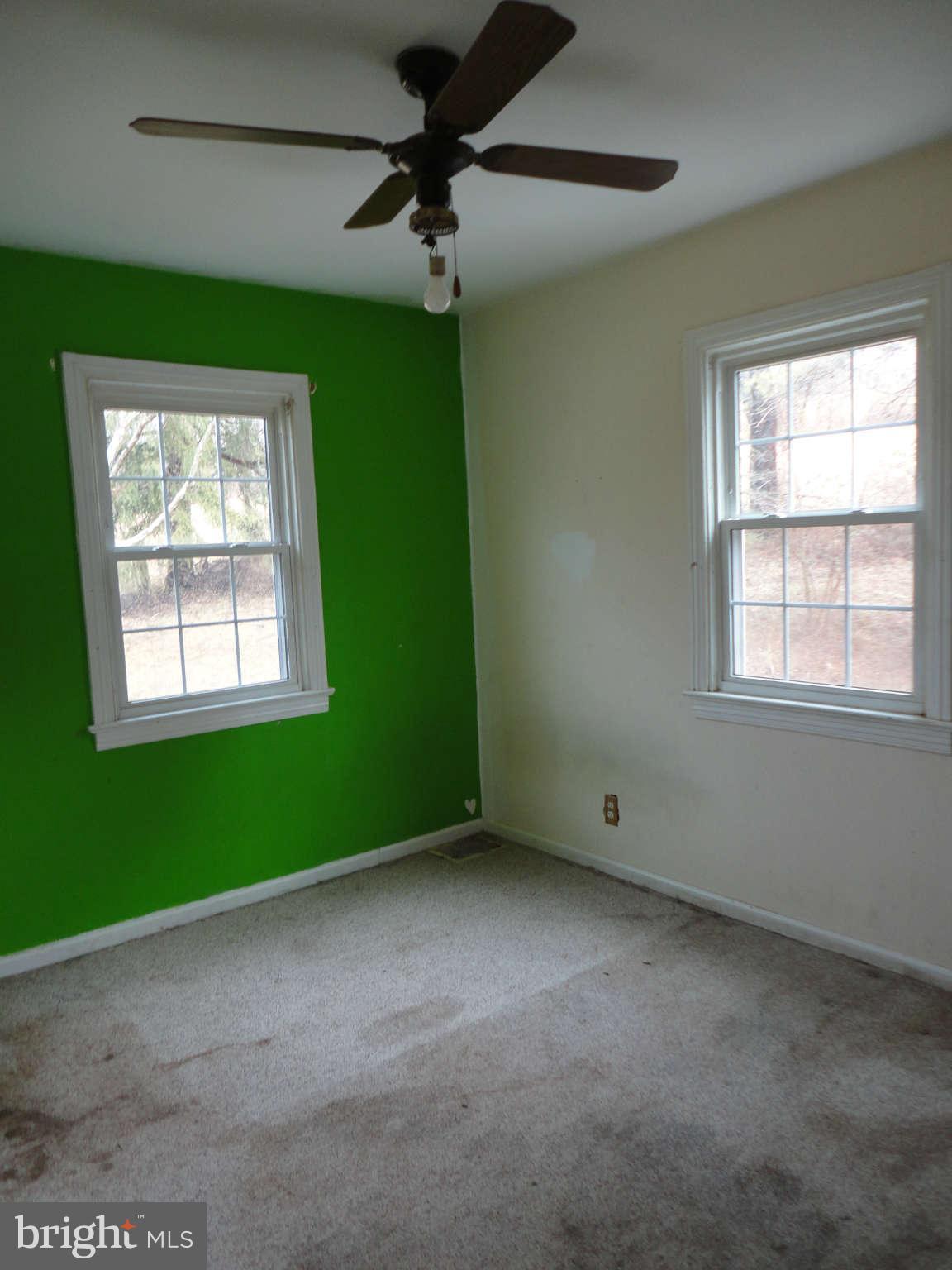 2437 Ridge Road Baltimore, MD 21244 - Photo 11 of 18 Bedroom