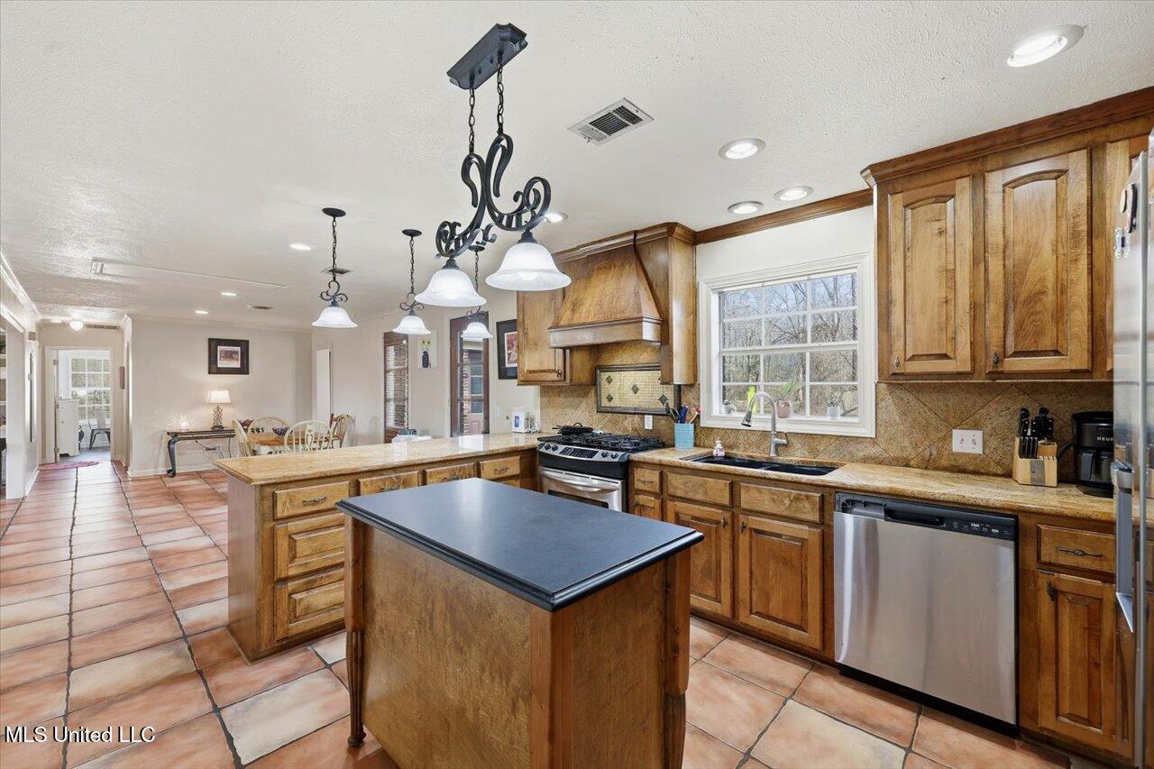 111 Corley Circle Brandon, MS 39042 - Photo 13 of 50 13-111 Corley Cir _ Home Tours MS