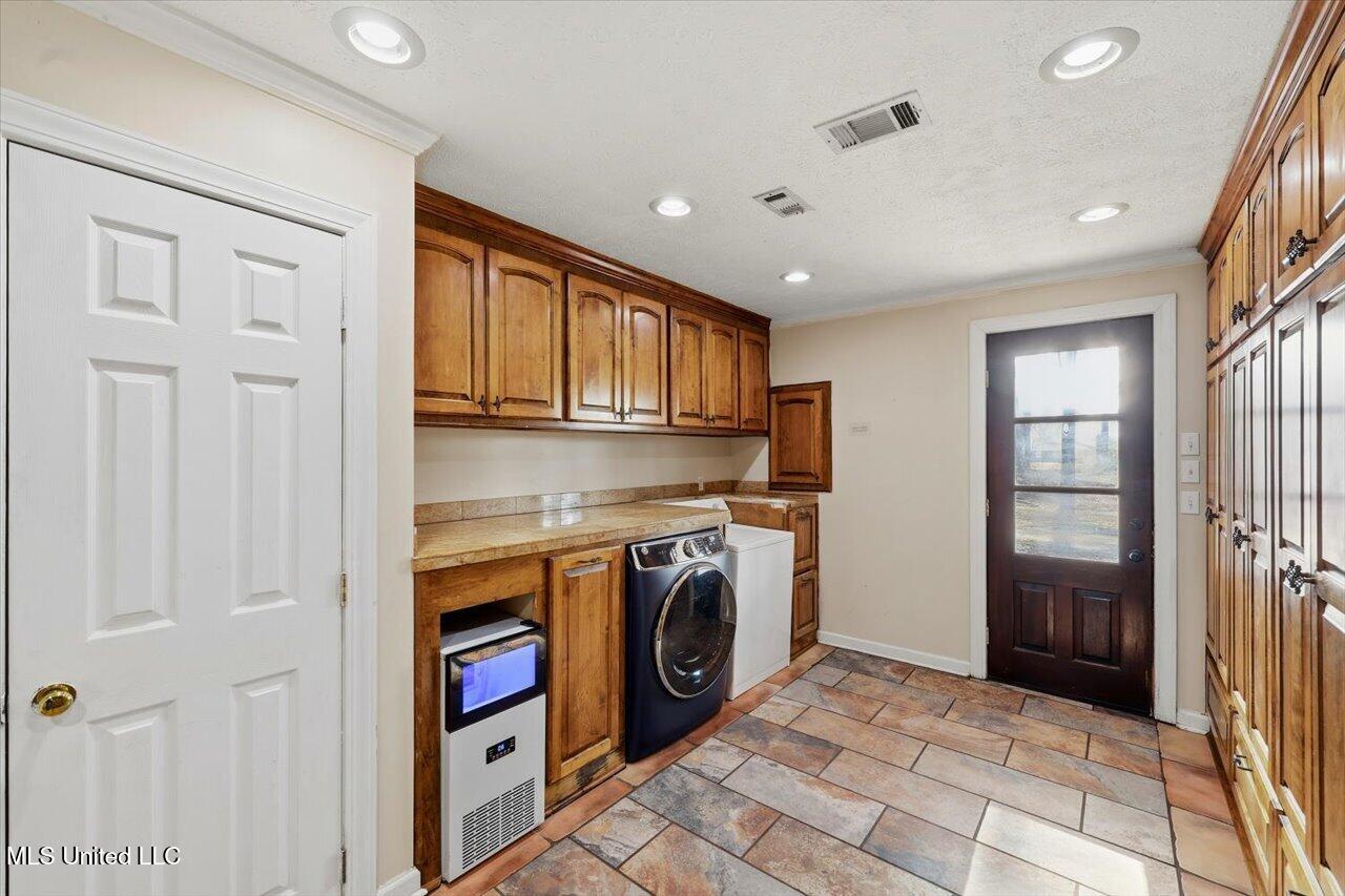 111 Corley Circle Brandon, MS 39042 - Photo 18 of 50 18-111 Corley Cir _ Home Tours MS