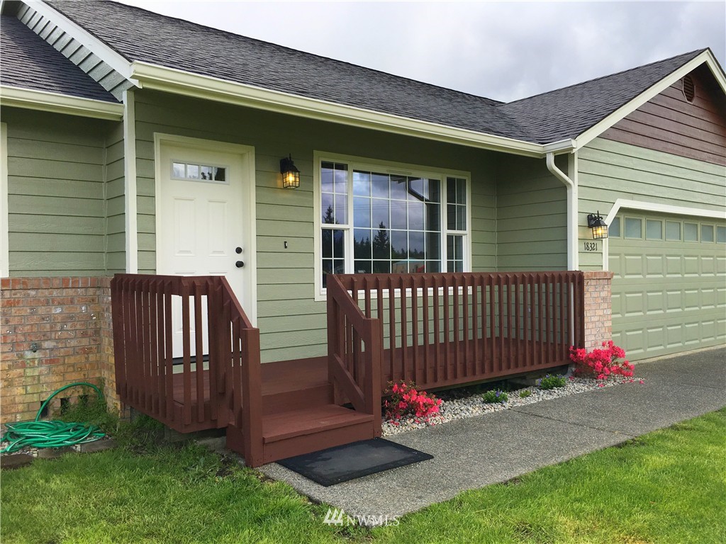 18321 Ivan Street Southwest Rochester, WA 98579 - Photo 4 of 24