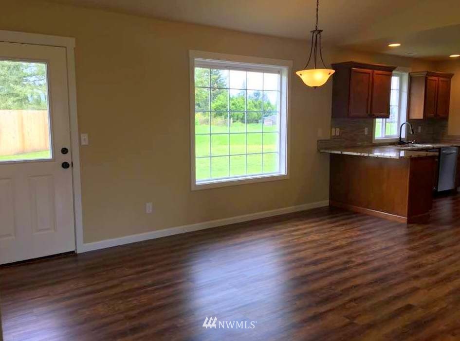 18321 Ivan Street Southwest Rochester, WA 98579 - Photo 6 of 24