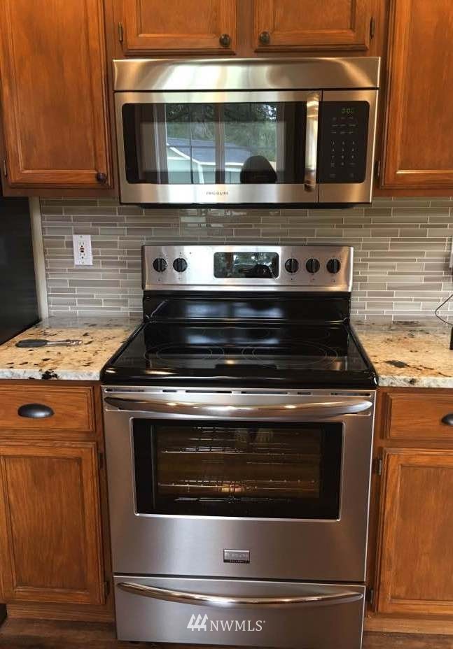 18321 Ivan Street Southwest Rochester, WA 98579 - Photo 9 of 24