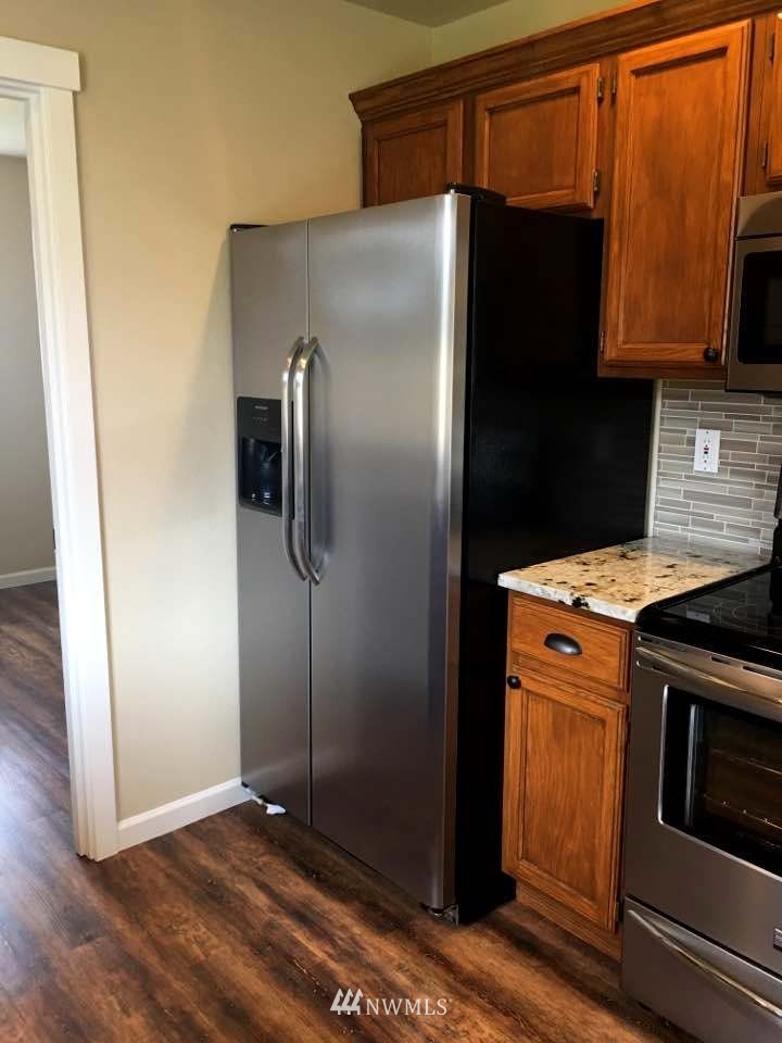 18321 Ivan Street Southwest Rochester, WA 98579 - Photo 10 of 24