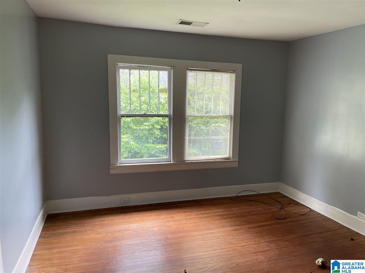 470 Valley Road Fairfield, AL 35064 - Photo 6 of 10