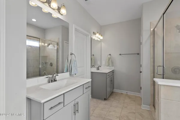 $490,000 | 907 West Arboria Drive, Hampstead, NC 28443