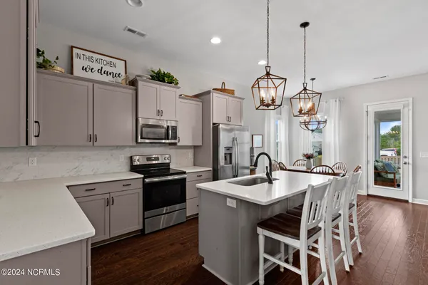 $490,000 | 907 West Arboria Drive, Hampstead, NC 28443