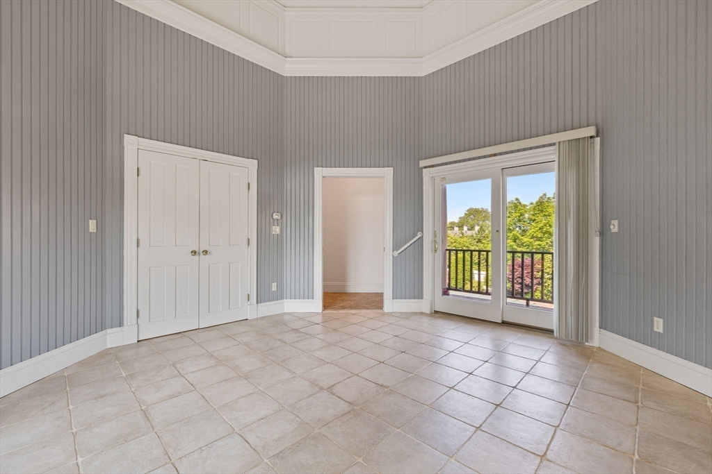 372 Ocean Avenue Marblehead, MA 01945 - Photo 14 of 29