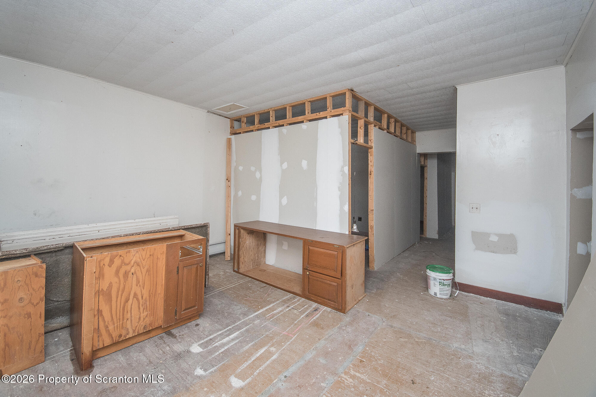 922 West Elm Street Scranton, PA 18504 - Photo 4 of 29