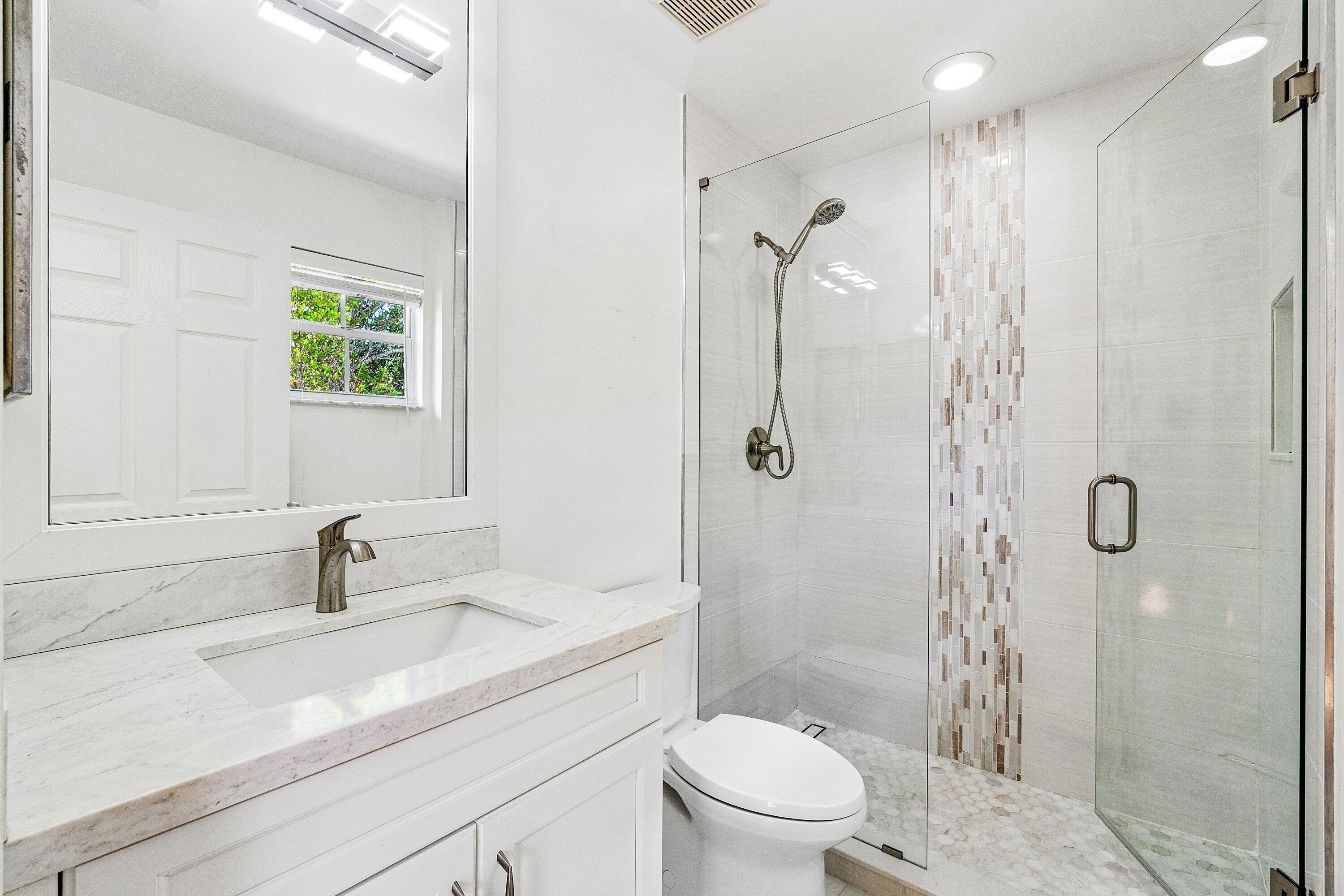 139 Coconut Key Lane Delray Beach, FL 33484 - Photo 19 of 32 bed2bath