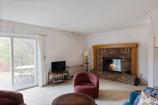 $330,000 | K5 Stonehedge Drive, Unit K5, South Burlington, VT 05403