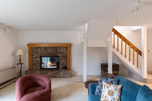 $330,000 | K5 Stonehedge Drive, Unit K5, South Burlington, VT 05403