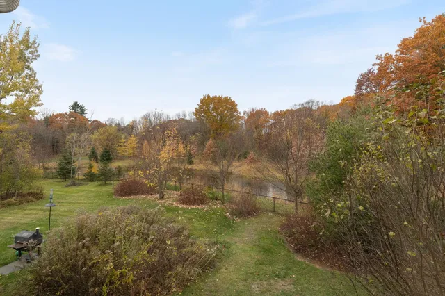 $330,000 | K5 Stonehedge Drive, Unit K5, South Burlington, VT 05403