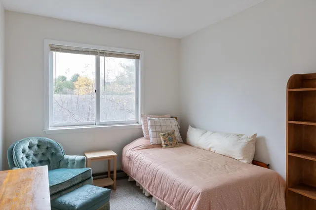 $330,000 | K5 Stonehedge Drive, Unit K5, South Burlington, VT 05403