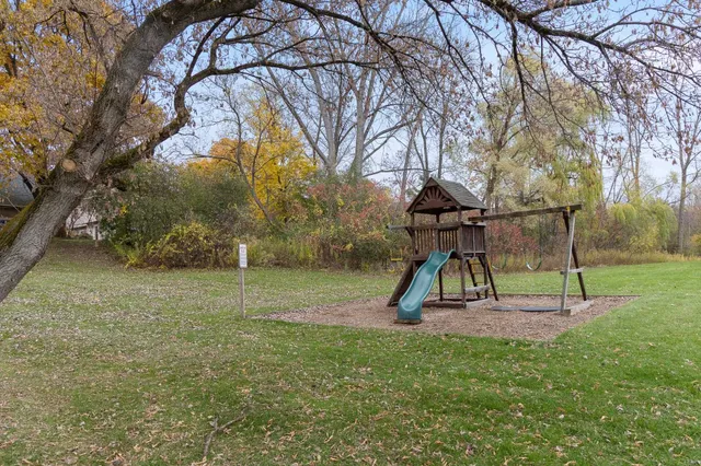 $330,000 | K5 Stonehedge Drive, Unit K5, South Burlington, VT 05403