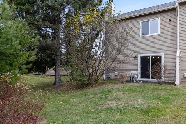$330,000 | K5 Stonehedge Drive, Unit K5, South Burlington, VT 05403