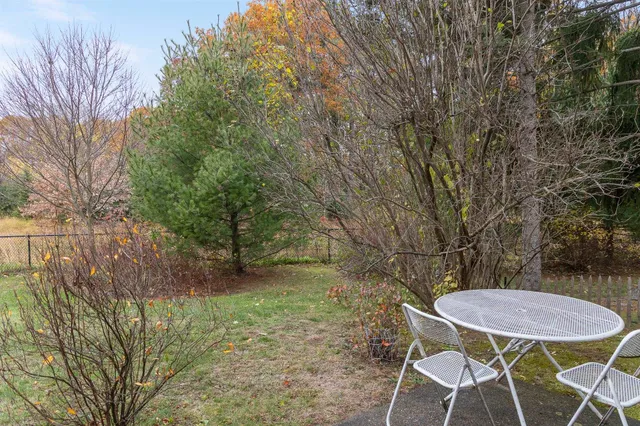 $330,000 | K5 Stonehedge Drive, Unit K5, South Burlington, VT 05403