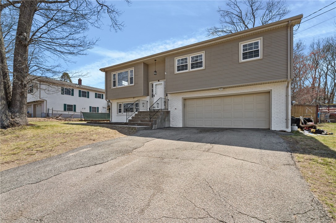 92 Star Avenue Woonsocket, RI 02895 - Photo 2 of 32