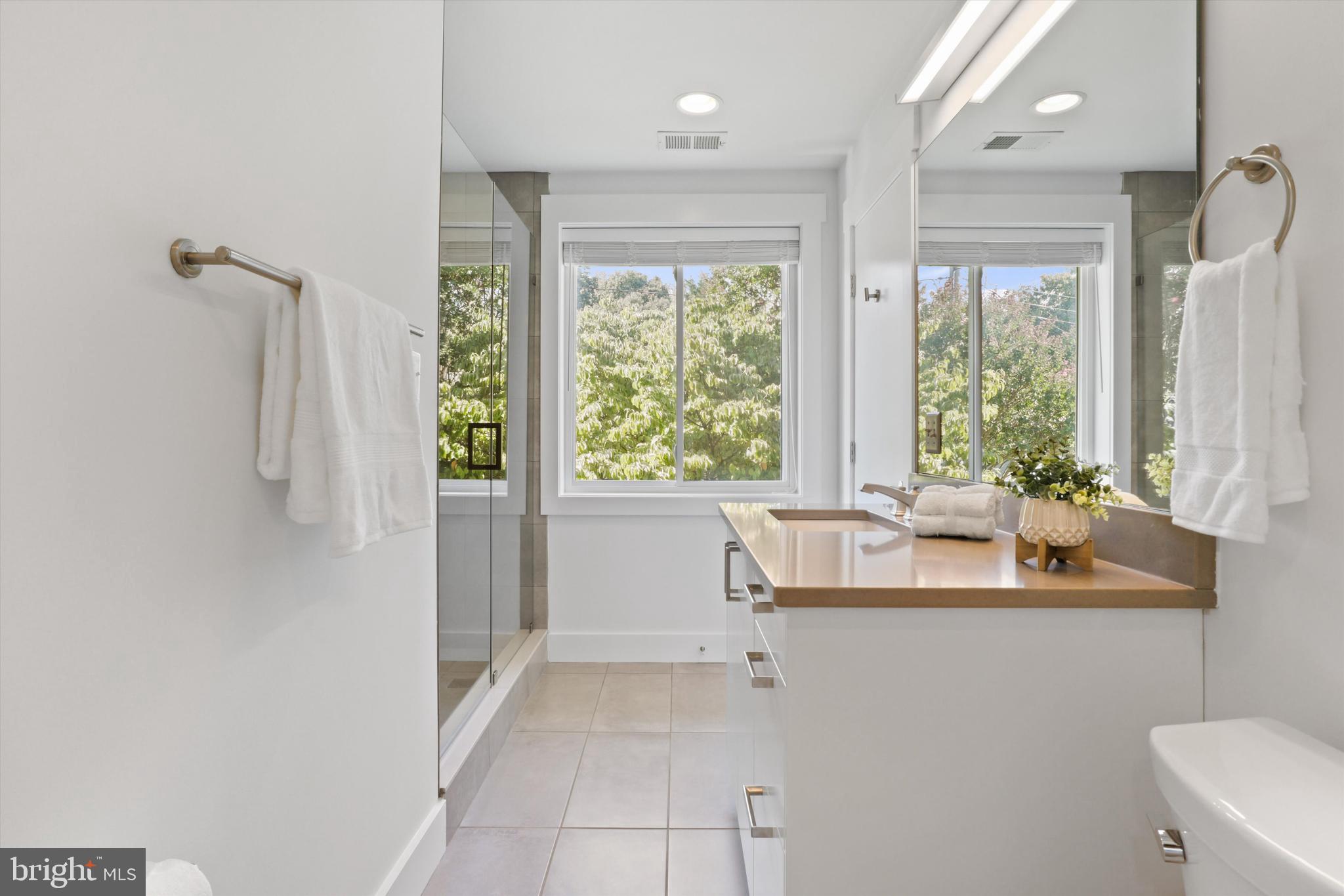 614 Kingsley Road Southwest Vienna, VA 22180 - Photo 34 of 68 Gallery Image 34