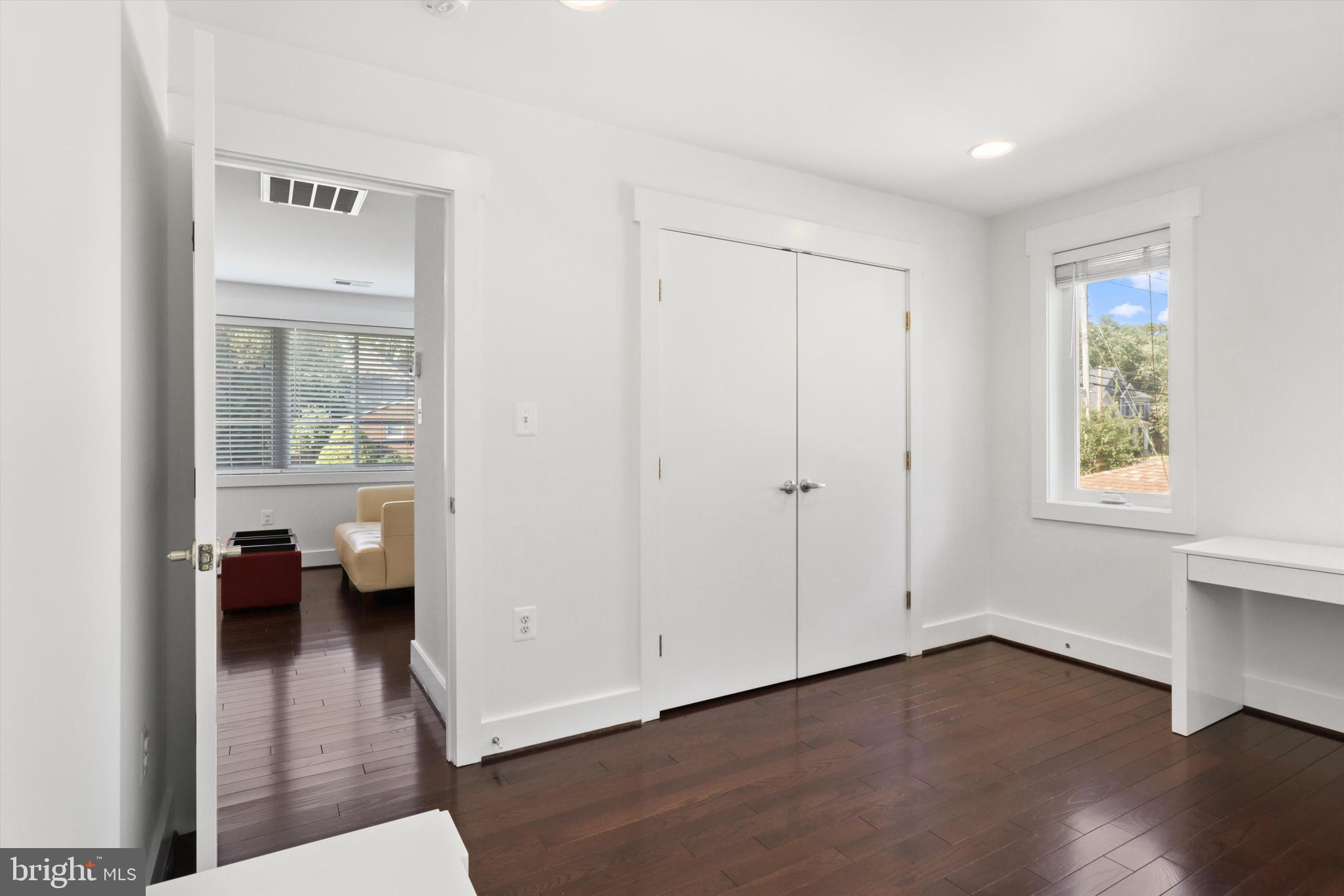 614 Kingsley Road Southwest Vienna, VA 22180 - Photo 40 of 68 Gallery Image 40