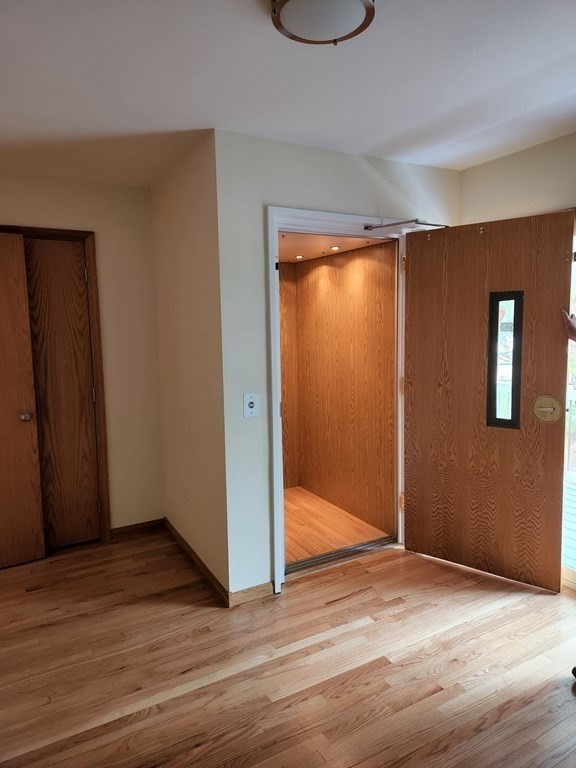 37 Spring Street Lunenburg, MA 01462 - Photo 5 of 17