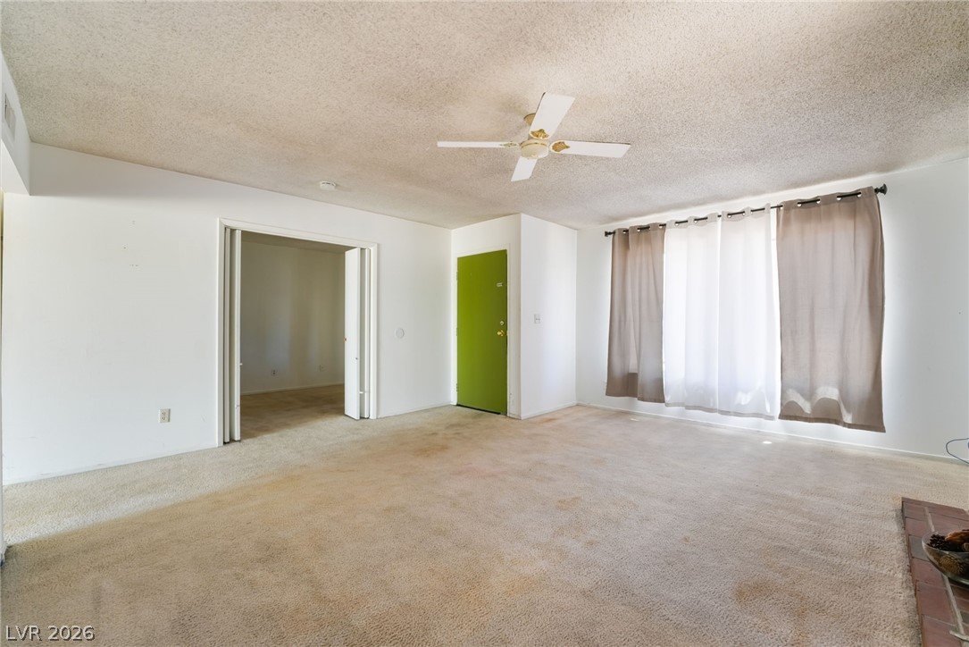 2102 East Russell Road Las Vegas, NV 89119 - Photo 3 of 35