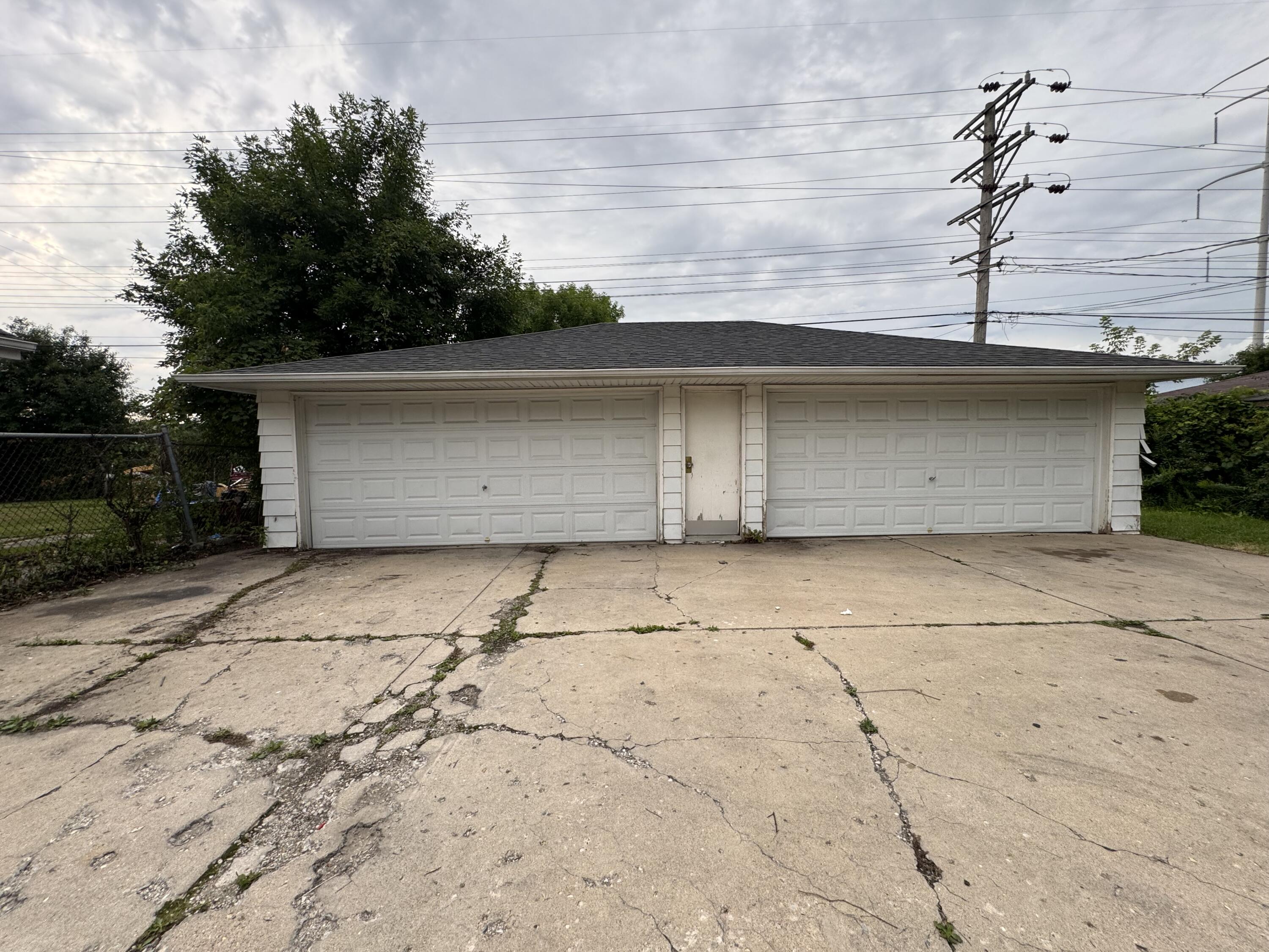 6451 North 73rd Street Milwaukee, WI 53223 - Photo 25 of 27 Garage Outside