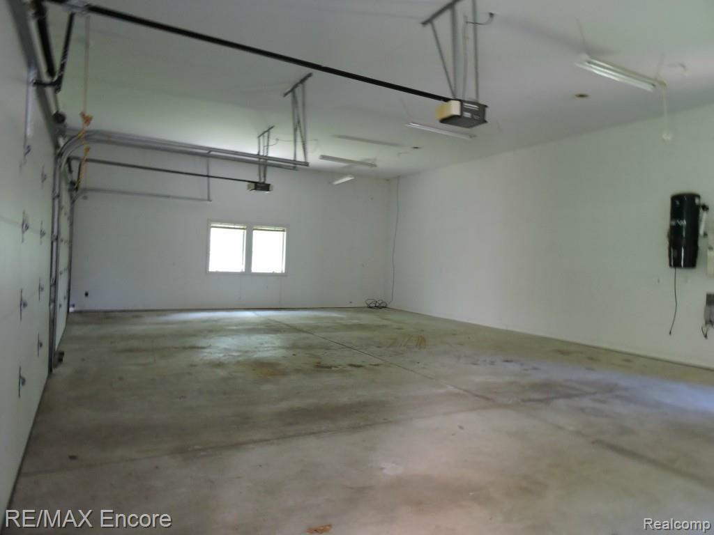 7674 Devins Ridge Clarkston, MI 48348 - Photo 41 of 42 inside of garage.jpg