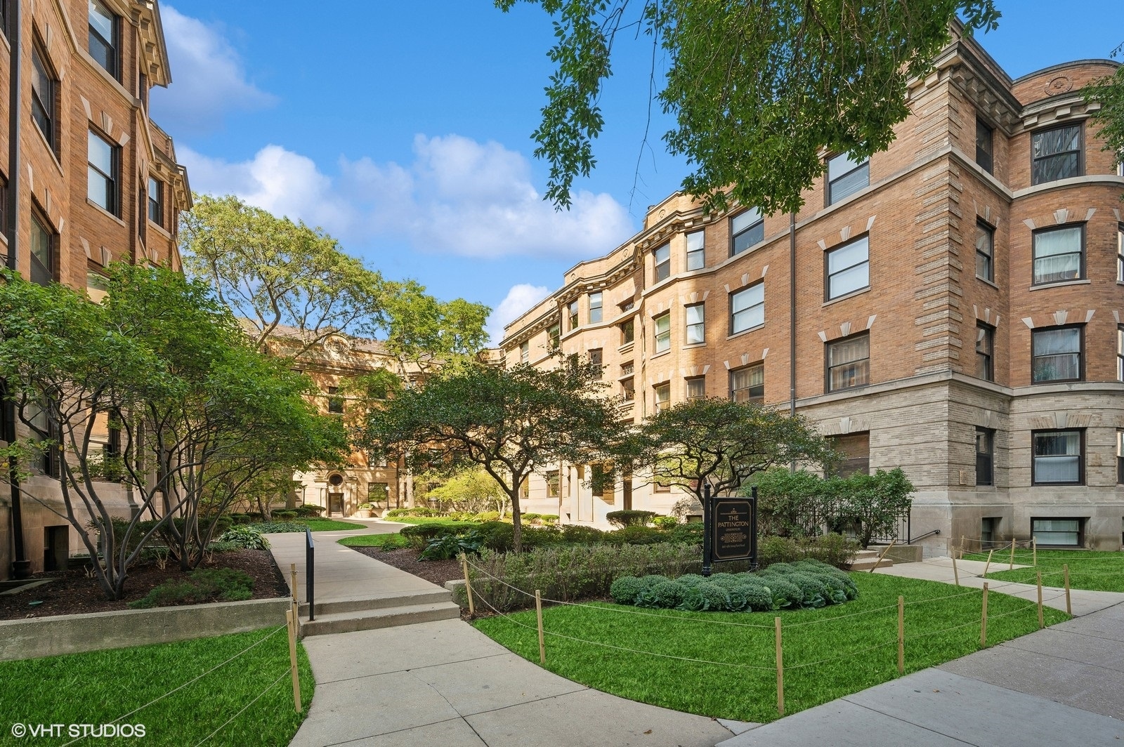 662 West Irving Park Road, Unit J3 Chicago, IL 60613 - Photo 1 of 18 Gallery Image 1