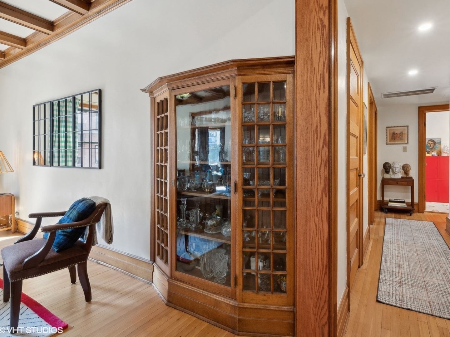 662 West Irving Park Road, Unit J3 Chicago, IL 60613 - Photo 8 of 18 Gallery Image 8