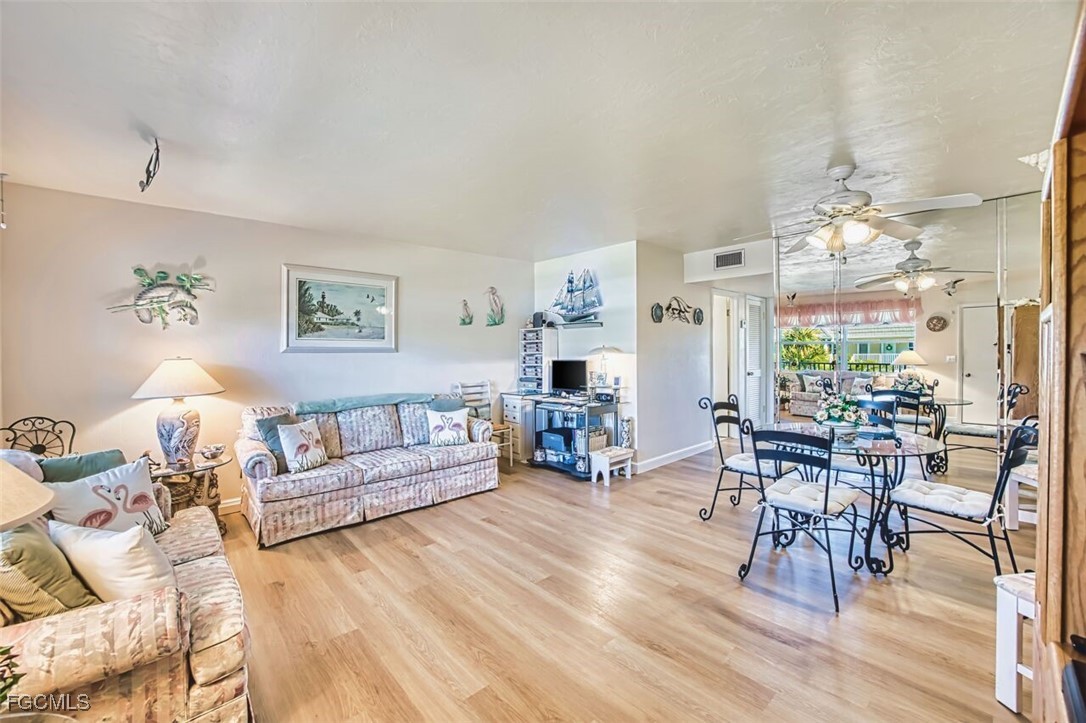 601 Periwinkle Way, Unit D7 Sanibel, FL 33957 - Photo 11 of 27