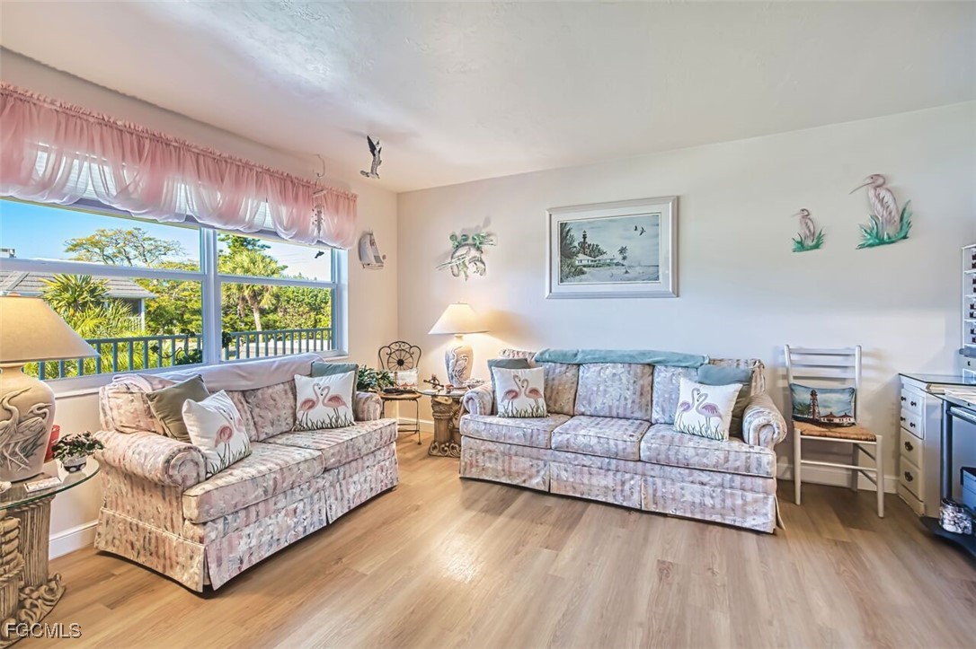 601 Periwinkle Way, Unit D7 Sanibel, FL 33957 - Photo 14 of 27