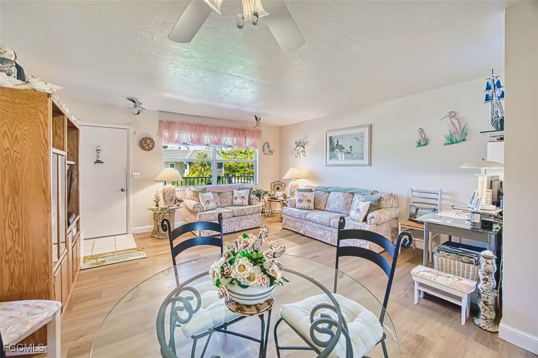 601 Periwinkle Way, Unit D7 Sanibel, FL 33957 - Photo 16 of 27