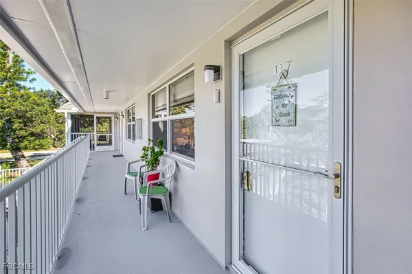 $289,000 | 601 Periwinkle Way, Unit D7, Sanibel, FL 33957