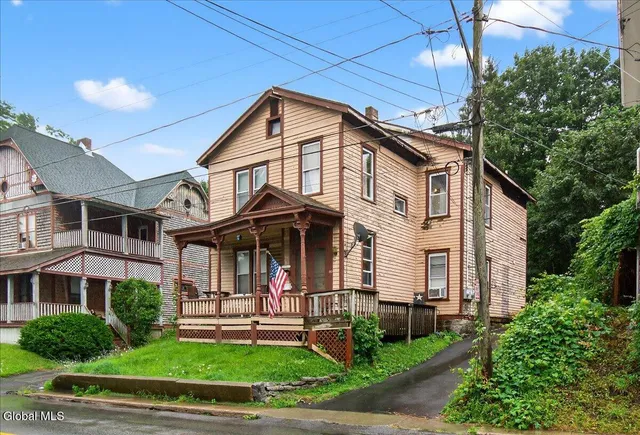 $175,000 | 80 West Main Street, Johnstown, NY 12095