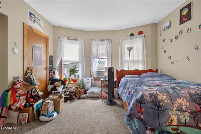 $175,000 | 80 West Main Street, Johnstown, NY 12095