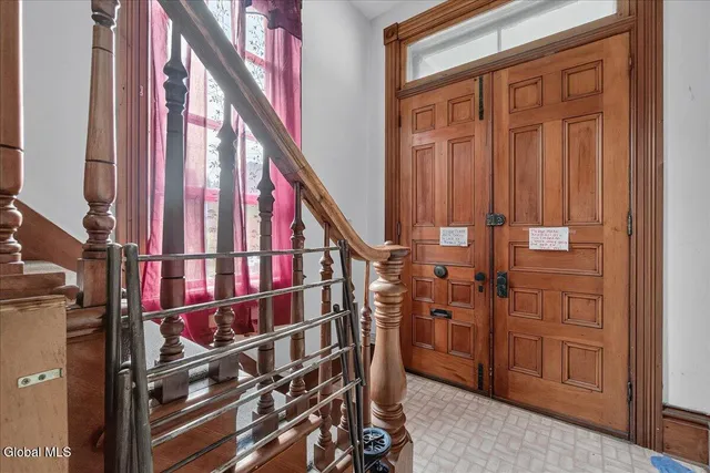 $175,000 | 80 West Main Street, Johnstown, NY 12095