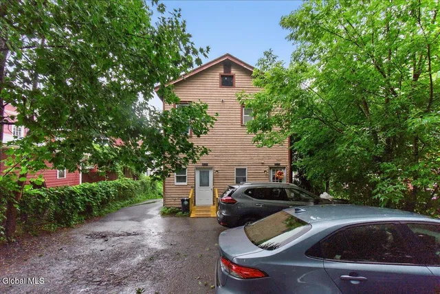 $175,000 | 80 West Main Street, Johnstown, NY 12095