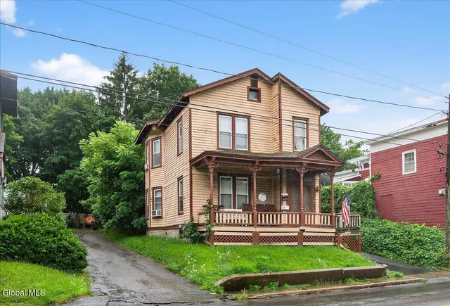 $175,000 | 80 West Main Street, Johnstown, NY 12095