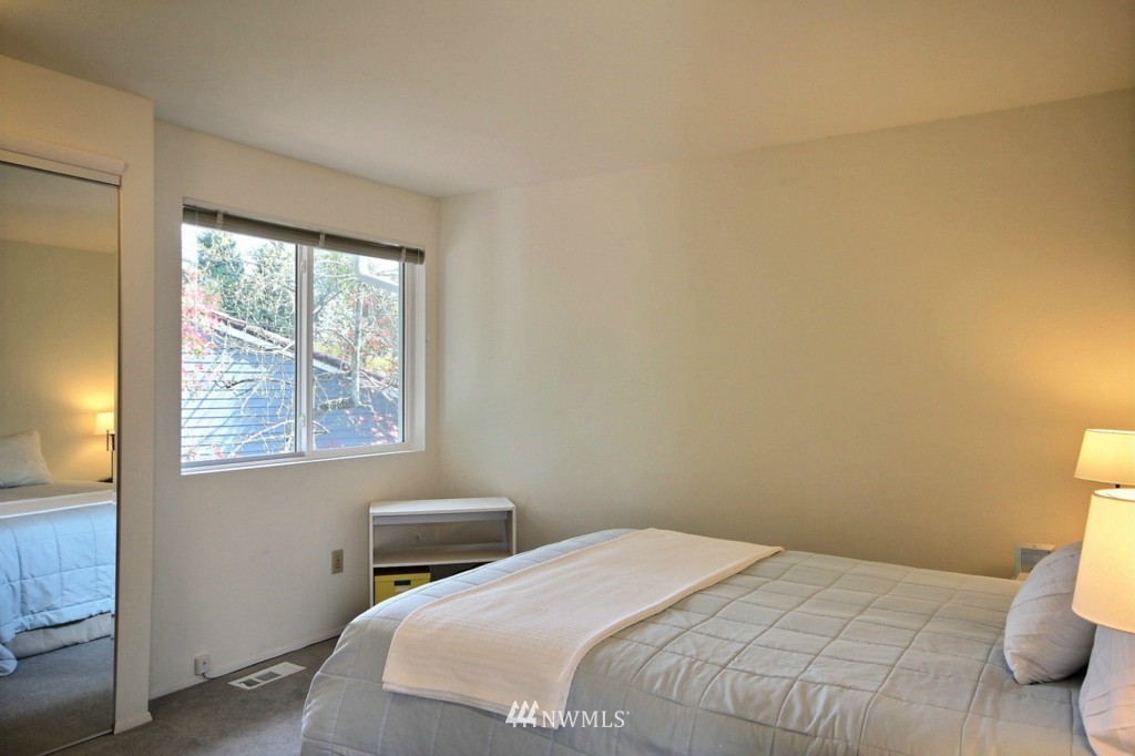 15818 Southeast 166th Place Renton, WA 98058 - Photo 13 of 19 Gallery Image 13