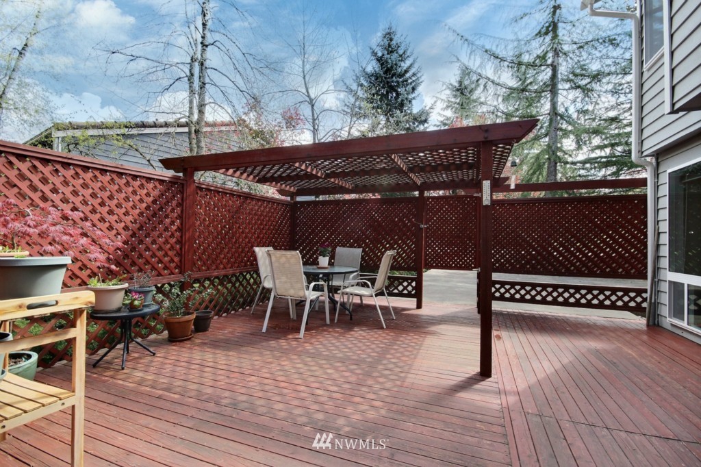 15818 Southeast 166th Place Renton, WA 98058 - Photo 15 of 19 Gallery Image 15