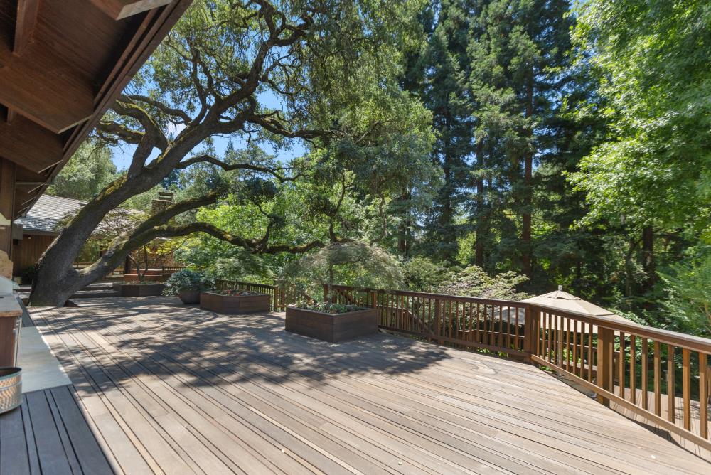 5312 Retreat Way Carmichael, CA 95608 - Photo 43 of 92 a view of a wooden deck