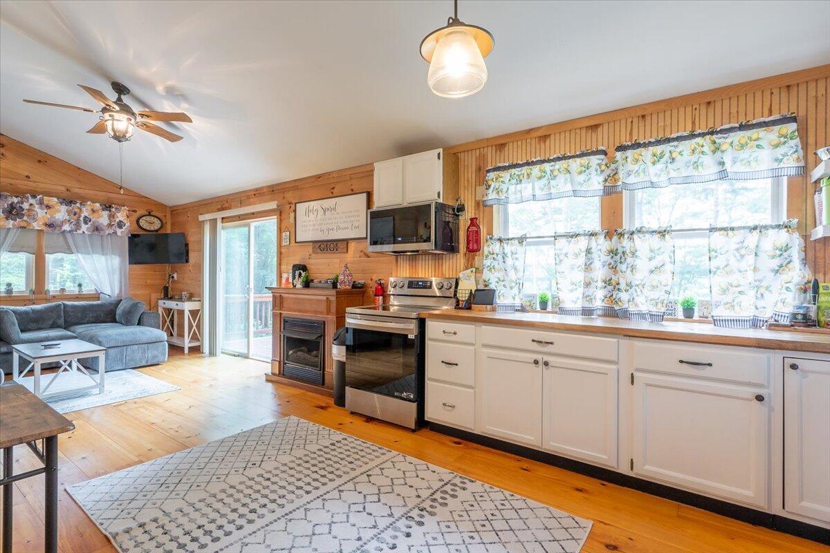47 Bristol Mews Road Bristol, ME 04539 - Photo 9 of 36 02-47 Bristol Mews-2