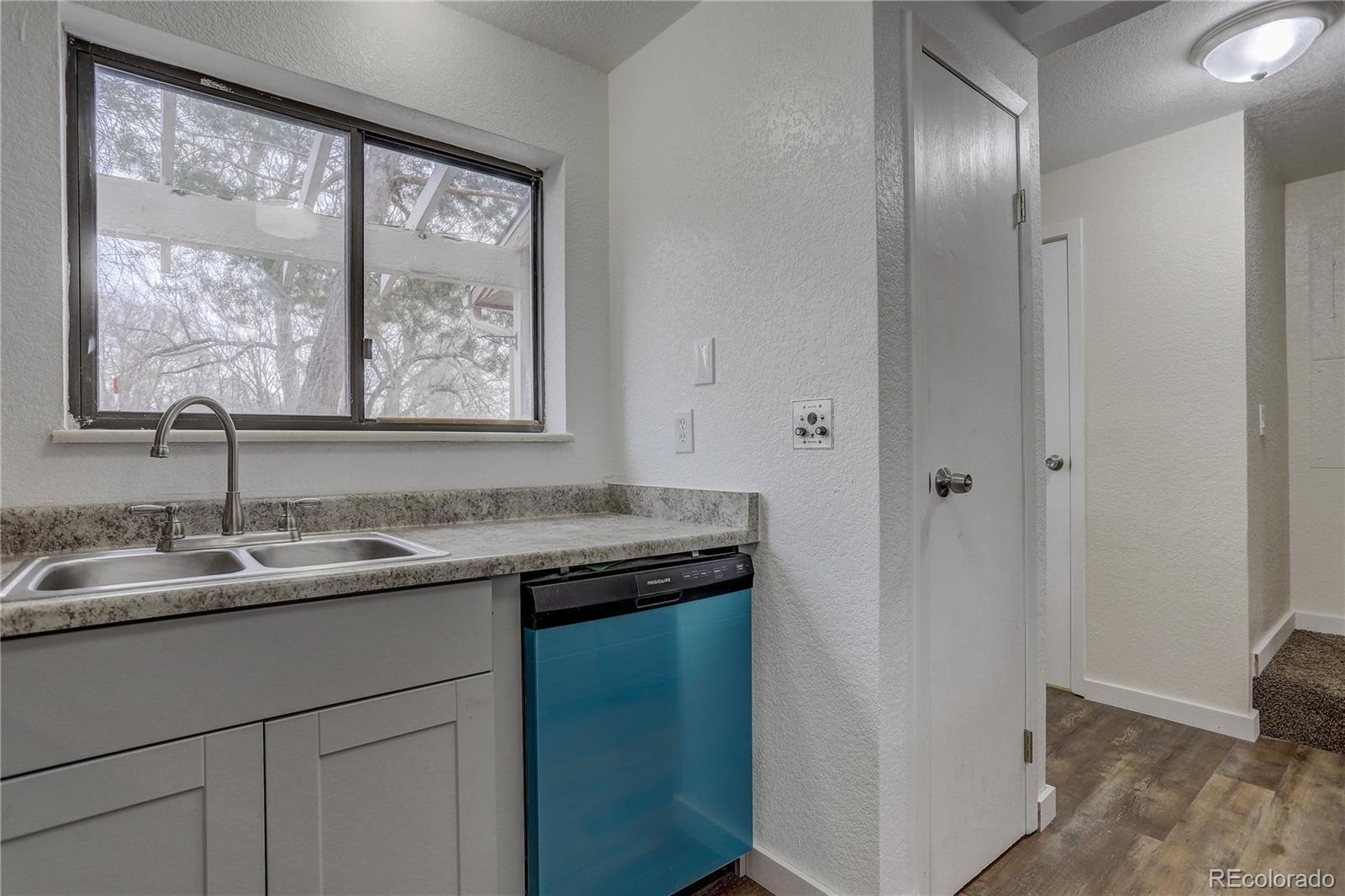 9105 Oberon Road, Unit 1 Arvada, CO 80004 - Photo 4 of 22 Gallery Image 4