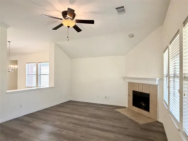 $2,350 | 211 Parakeet Drive, Little Elm, TX 75068