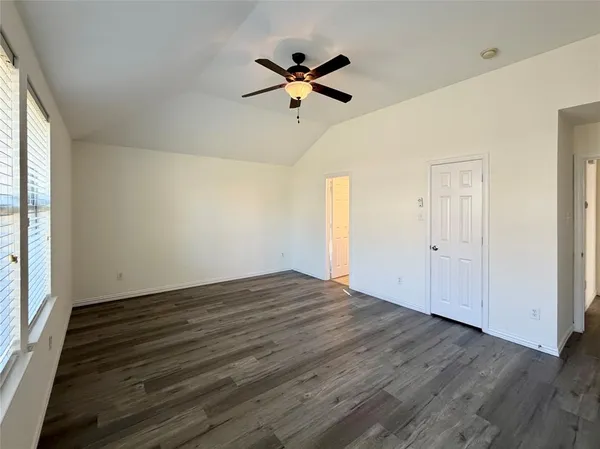 $2,350 | 211 Parakeet Drive, Little Elm, TX 75068