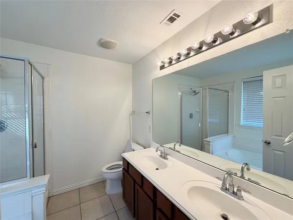 $2,350 | 211 Parakeet Drive, Little Elm, TX 75068