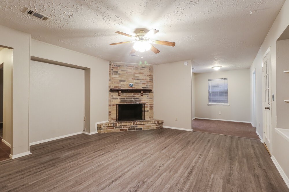 4322 Enchantedgate Drive Spring, TX 77373 - Photo 5 of 16