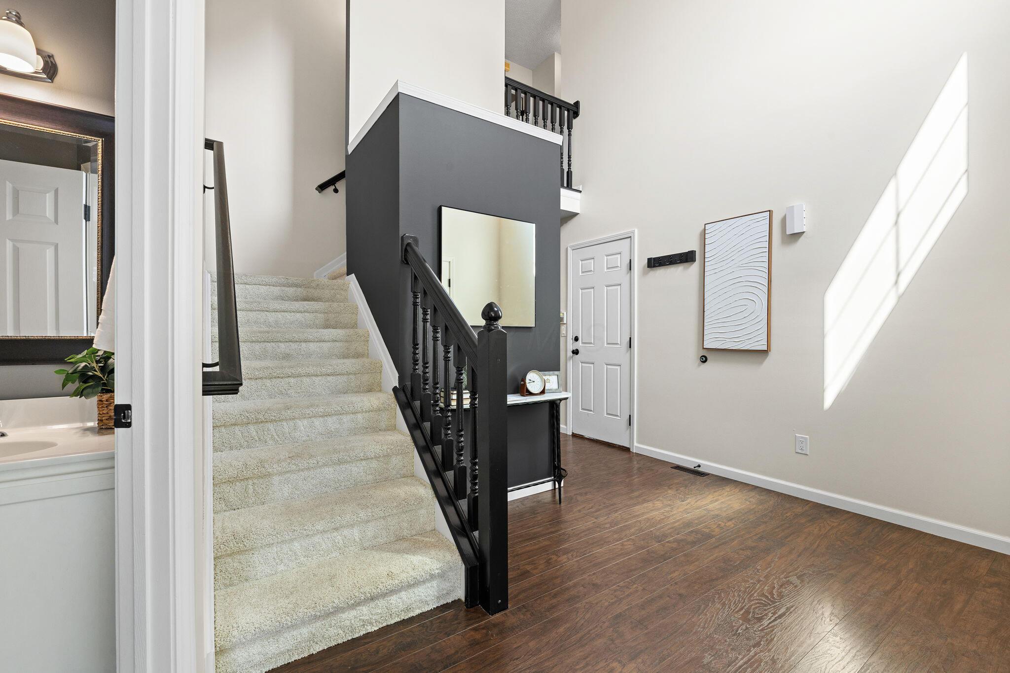2935 Splitrock Road Columbus, OH 43221 - Photo 16 of 34 Foyer